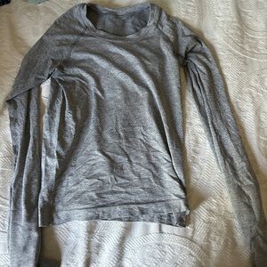 lululemon swiftly tech long sleeve size 4